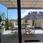 Atico Duplex Con Vistas Al Mar, Castillo Y Montana, Minima De 10 Noches דירה *