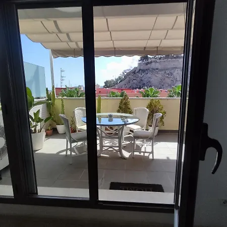 Atico Duplex Con Vistas Al Mar, Castillo Y Montana, Minima De 10 Noches דירה *